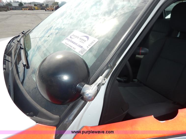 image for item J6383 2011 Ford Crown Victoria Police Interceptor