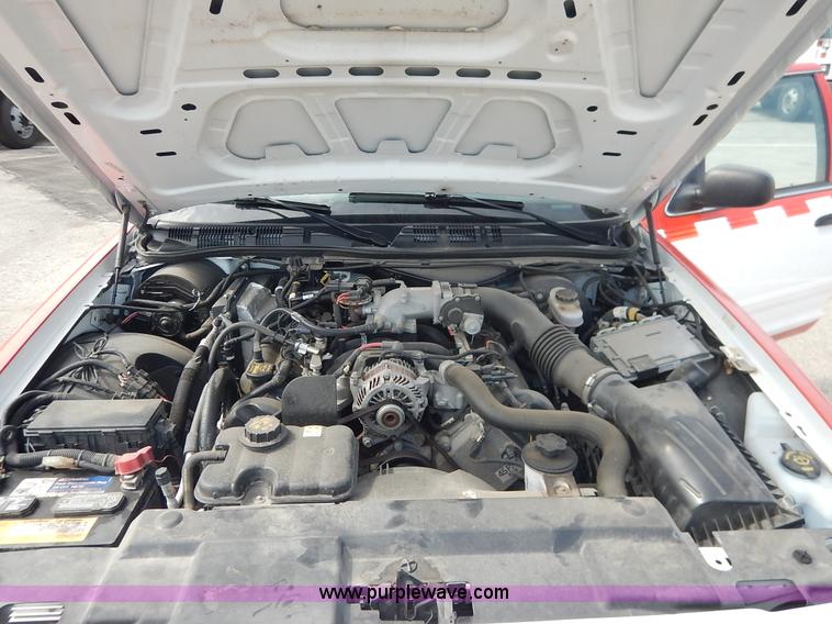 image for item J6383 2011 Ford Crown Victoria Police Interceptor