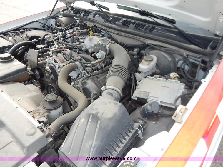 image for item J6383 2011 Ford Crown Victoria Police Interceptor