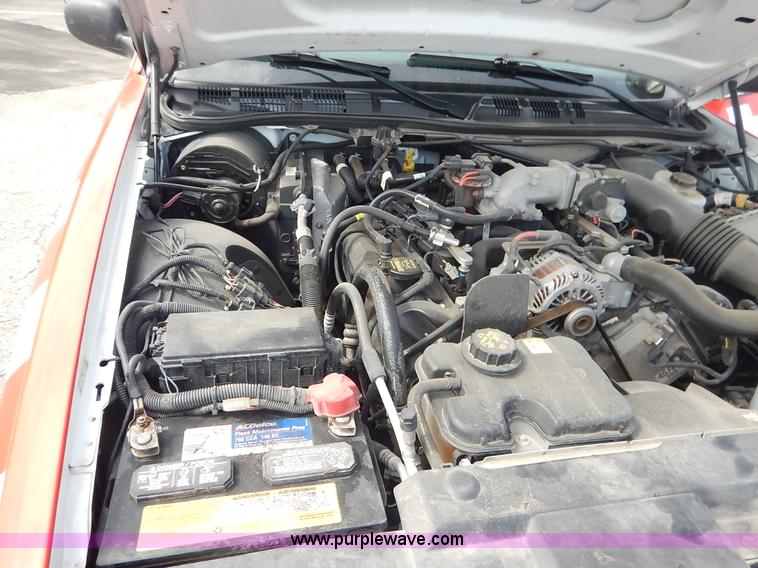 image for item J6383 2011 Ford Crown Victoria Police Interceptor