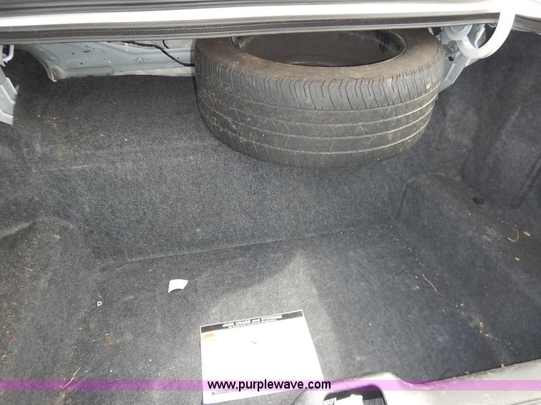 image for item J6383 2011 Ford Crown Victoria Police Interceptor