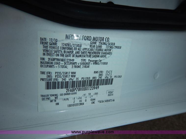 image for item J6383 2011 Ford Crown Victoria Police Interceptor