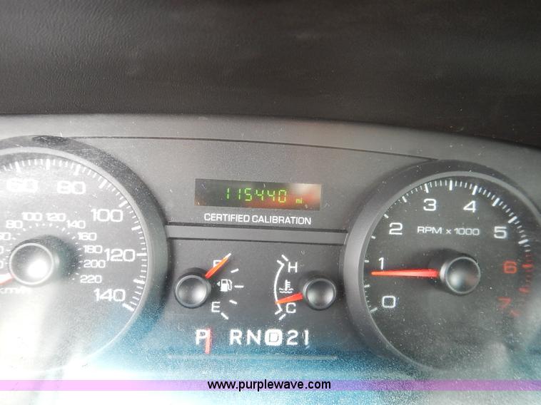 image for item J6384 2011 Ford Crown Victoria Police Interceptor