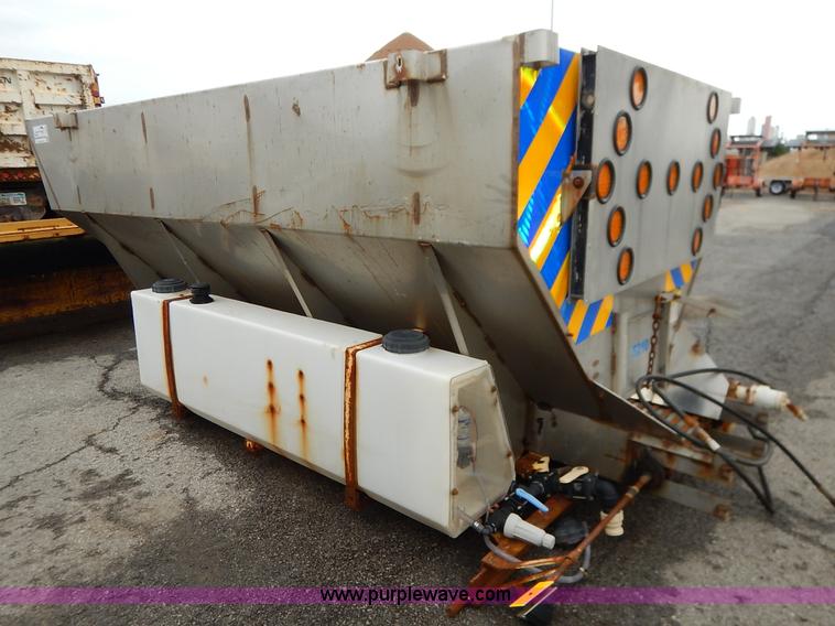 image for item J6405 Flink sand/salt spreader