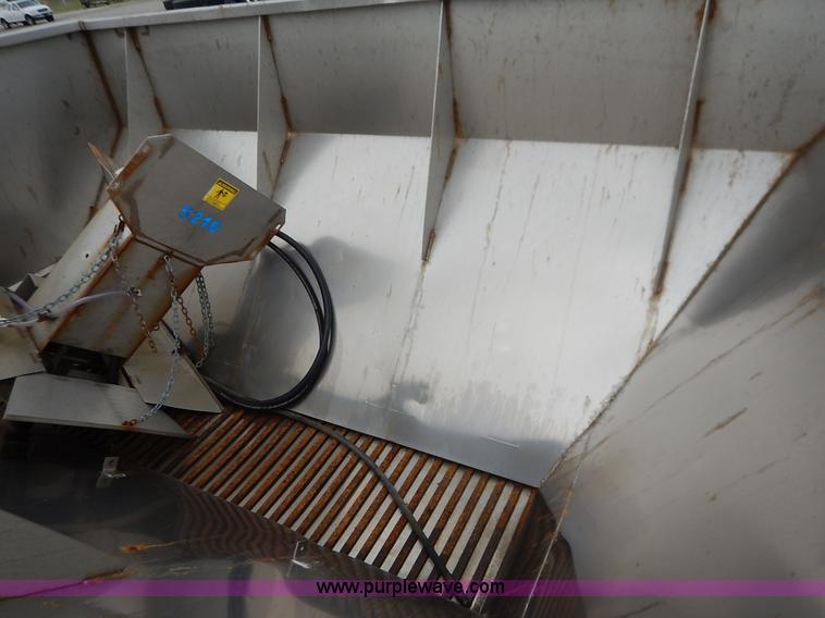 image for item J6405 Flink sand/salt spreader