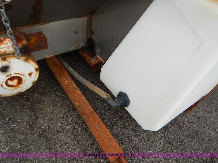 image for item J6405 Flink sand/salt spreader