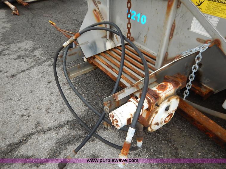 image for item J6405 Flink sand/salt spreader