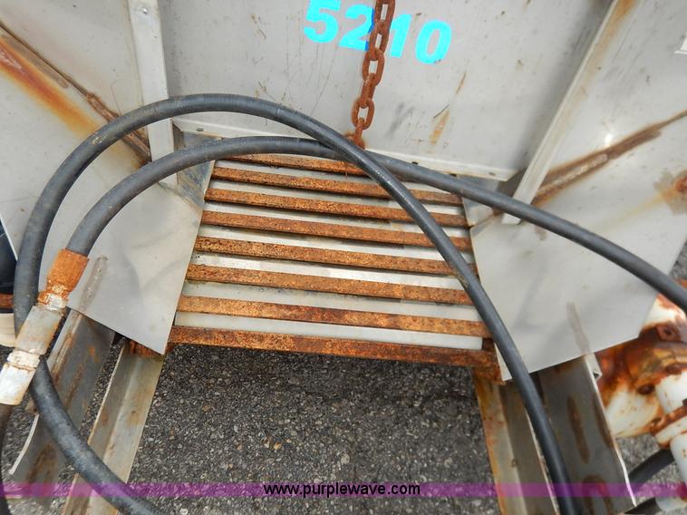 image for item J6405 Flink sand/salt spreader