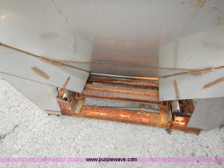 image for item J6405 Flink sand/salt spreader