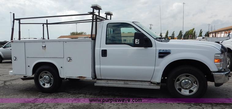 image for item J6406 2008 Ford F250 utility truck