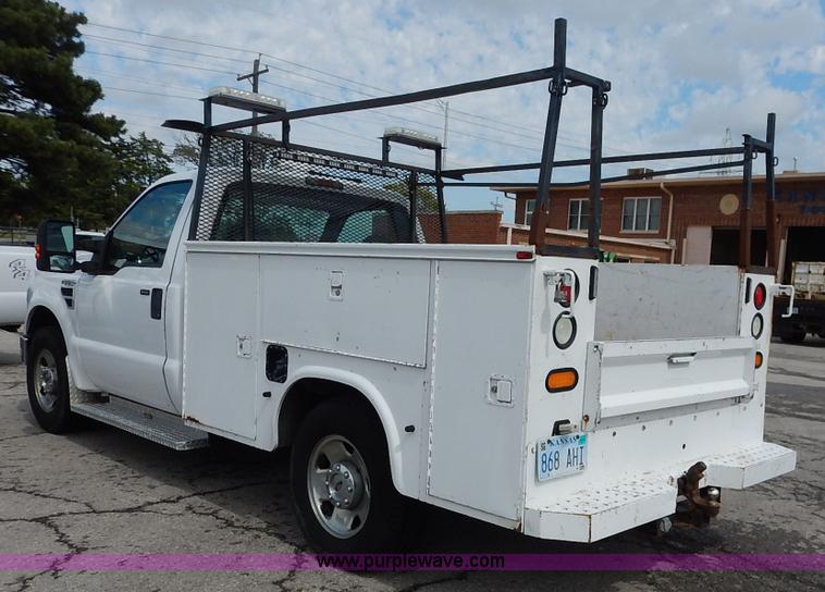 image for item J6406 2008 Ford F250 utility truck
