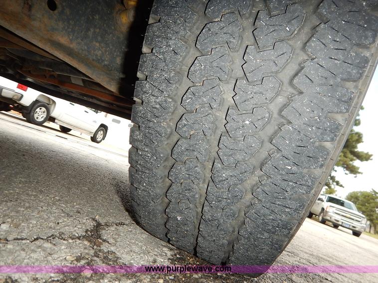 image for item J6406 2008 Ford F250 utility truck