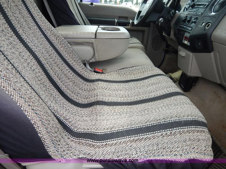 image for item J6406 2008 Ford F250 utility truck