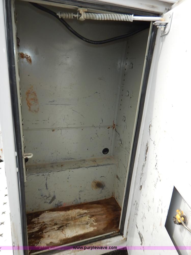 image for item J6406 2008 Ford F250 utility truck