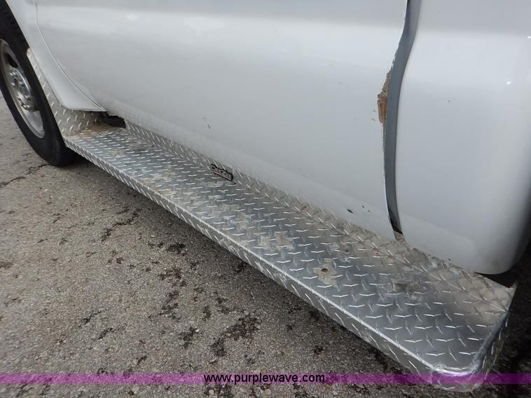 image for item J6406 2008 Ford F250 utility truck