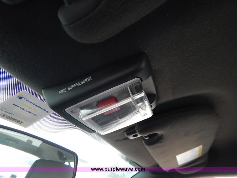 image for item J6407 2011 Ford Crown Victoria Police Interceptor