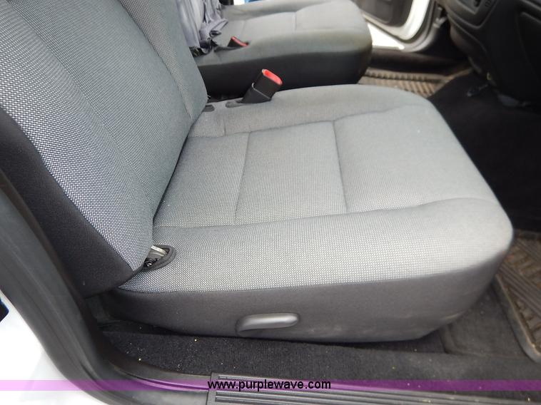 image for item J6407 2011 Ford Crown Victoria Police Interceptor