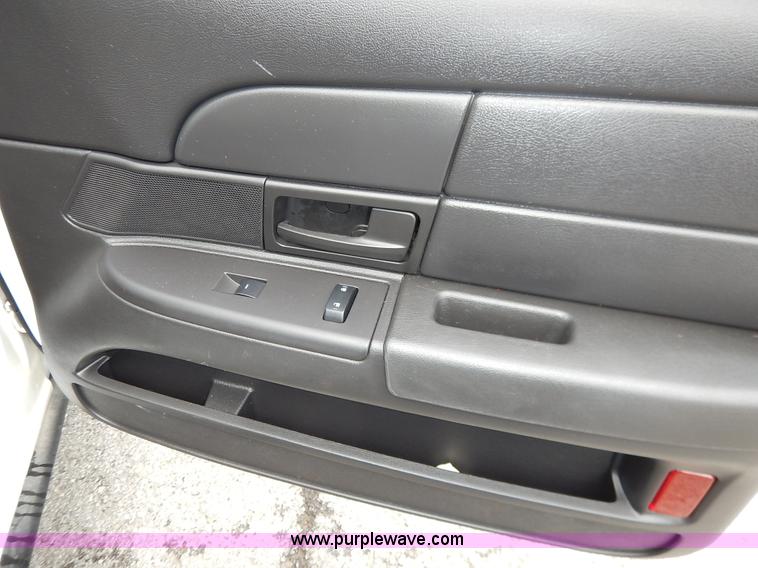 image for item J6407 2011 Ford Crown Victoria Police Interceptor