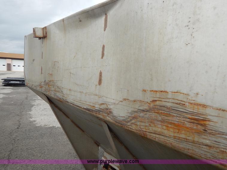 image for item J6419 Flink sand/salt spreader