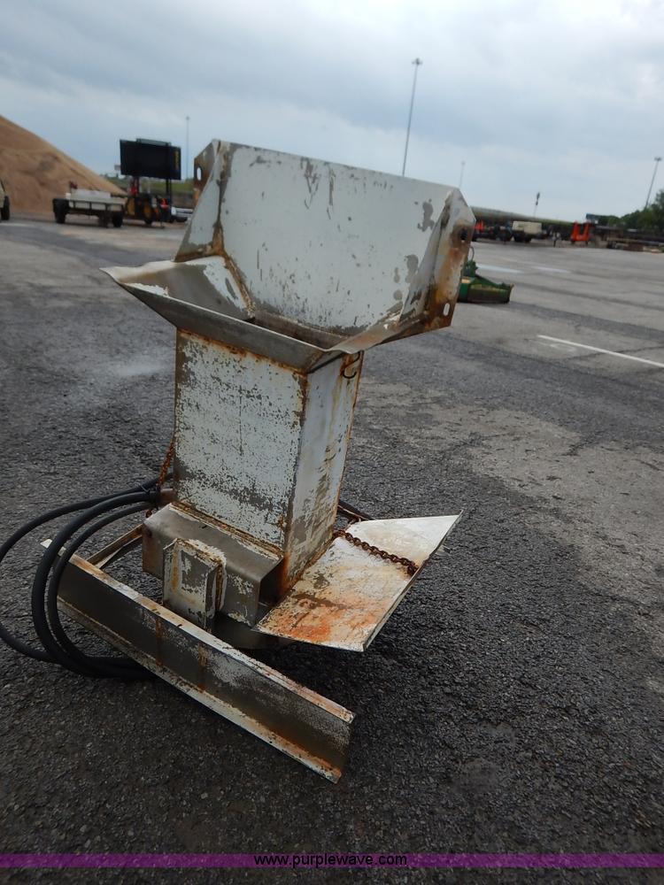 image for item J6419 Flink sand/salt spreader