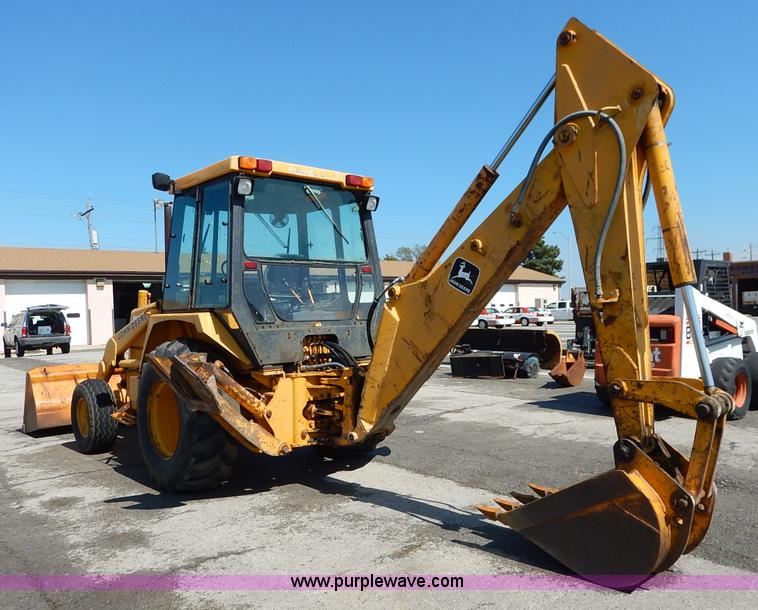 1987 John Deere 310C backhoe in Topeka, KS Item J6422 sold Purple Wave