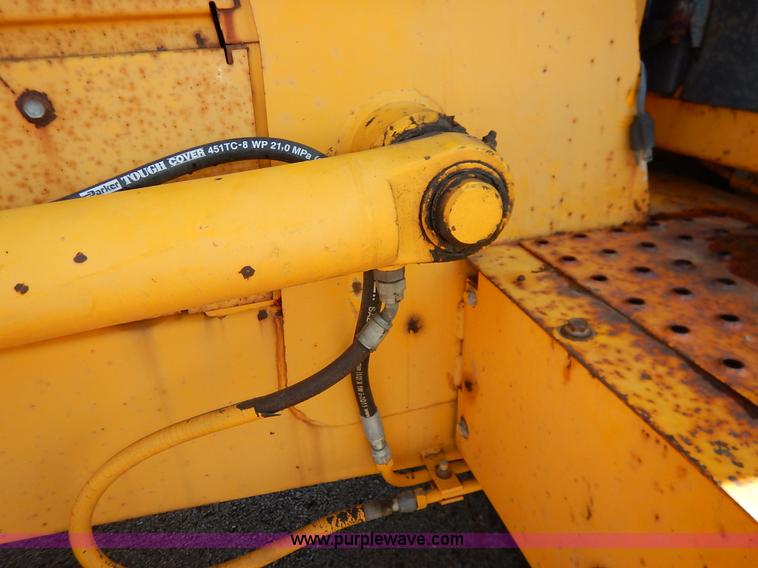 image for item J6422 1987 John Deere 310C backhoe