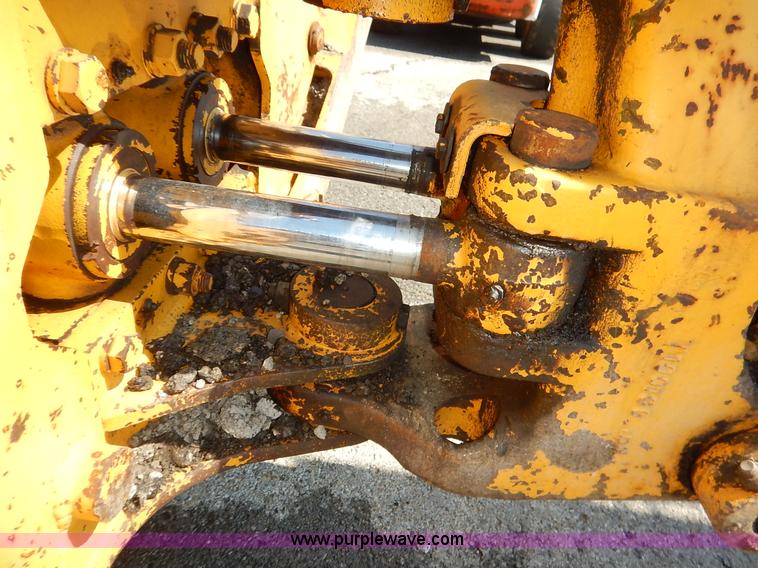 image for item J6422 1987 John Deere 310C backhoe
