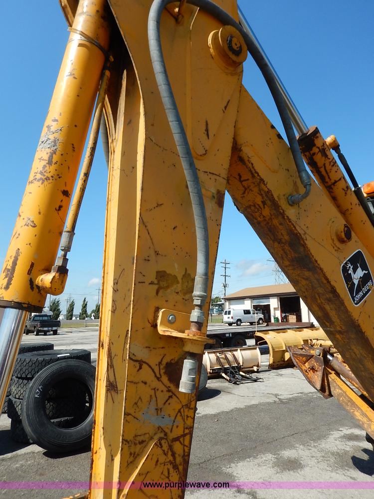 image for item J6422 1987 John Deere 310C backhoe