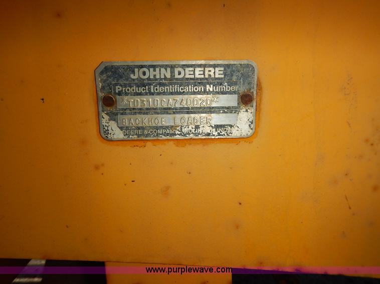 image for item J6422 1987 John Deere 310C backhoe