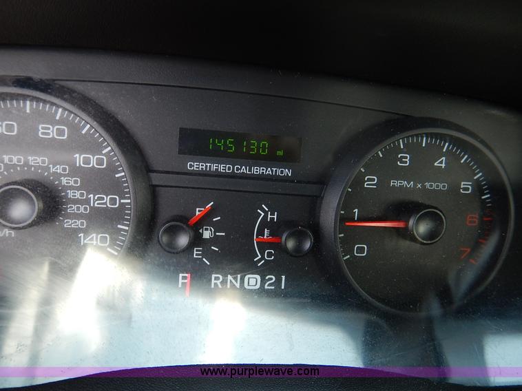 image for item J6423 2011 Ford Crown Victoria Police Interceptor