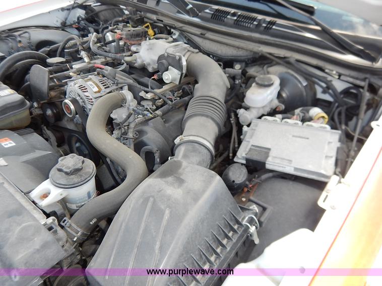 image for item J6423 2011 Ford Crown Victoria Police Interceptor