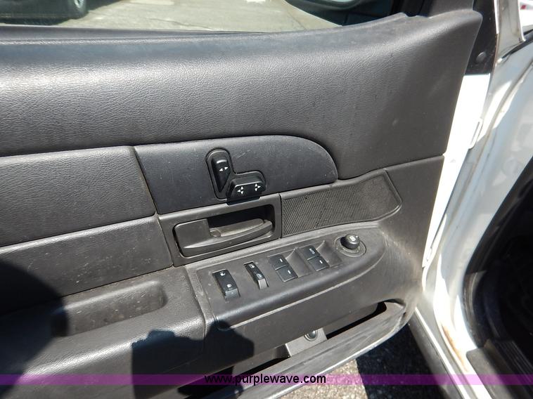 image for item J6424 2010 Ford Crown Victoria Police Interceptor