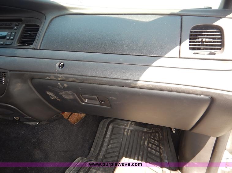 image for item J6424 2010 Ford Crown Victoria Police Interceptor