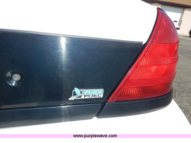 image for item J6424 2010 Ford Crown Victoria Police Interceptor