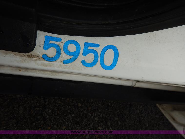 image for item J6424 2010 Ford Crown Victoria Police Interceptor