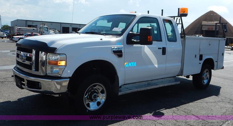 image for item J6425 2008 Ford F250 Super Duty XLT SuperCab utility truck