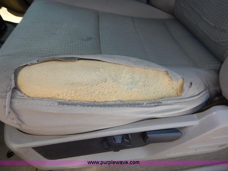 image for item J6425 2008 Ford F250 Super Duty XLT SuperCab utility truck