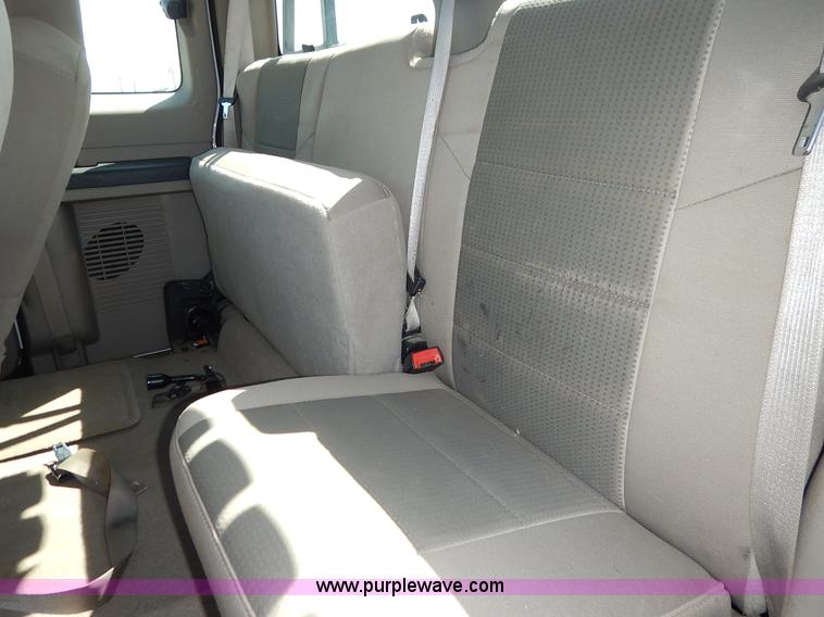 image for item J6425 2008 Ford F250 Super Duty XLT SuperCab utility truck