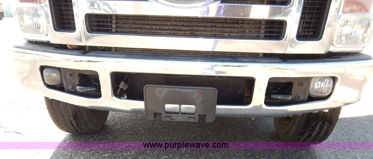 image for item J6425 2008 Ford F250 Super Duty XLT SuperCab utility truck