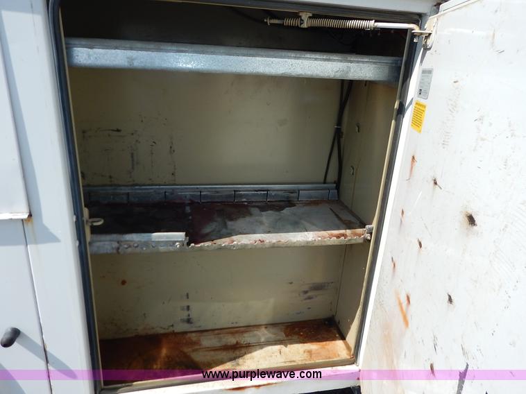 image for item J6425 2008 Ford F250 Super Duty XLT SuperCab utility truck