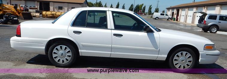 image for item J6426 2010 Ford Crown Victoria Police Interceptor