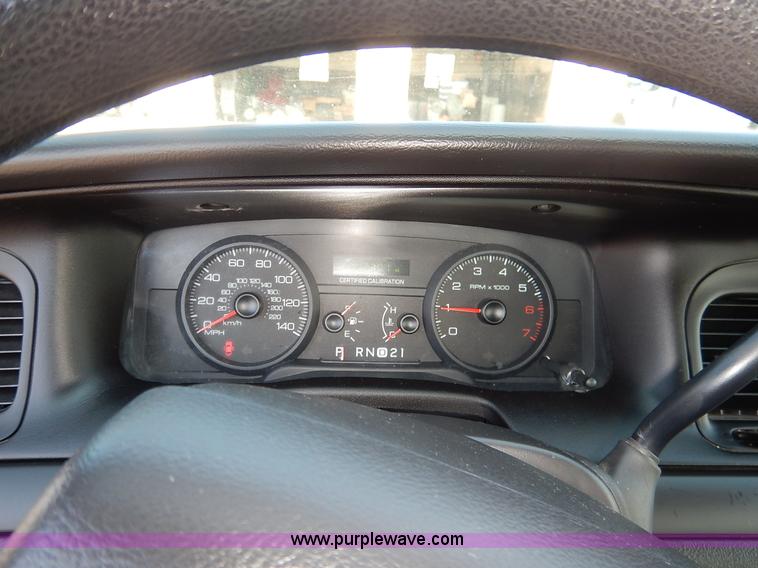 image for item J6426 2010 Ford Crown Victoria Police Interceptor