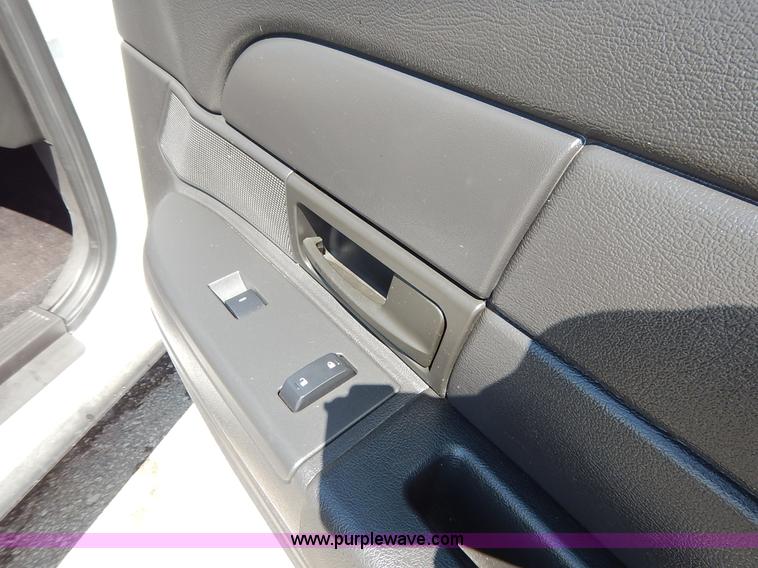 image for item J6426 2010 Ford Crown Victoria Police Interceptor