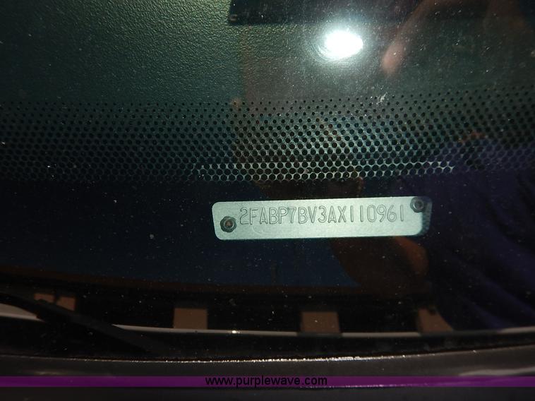 image for item J6426 2010 Ford Crown Victoria Police Interceptor