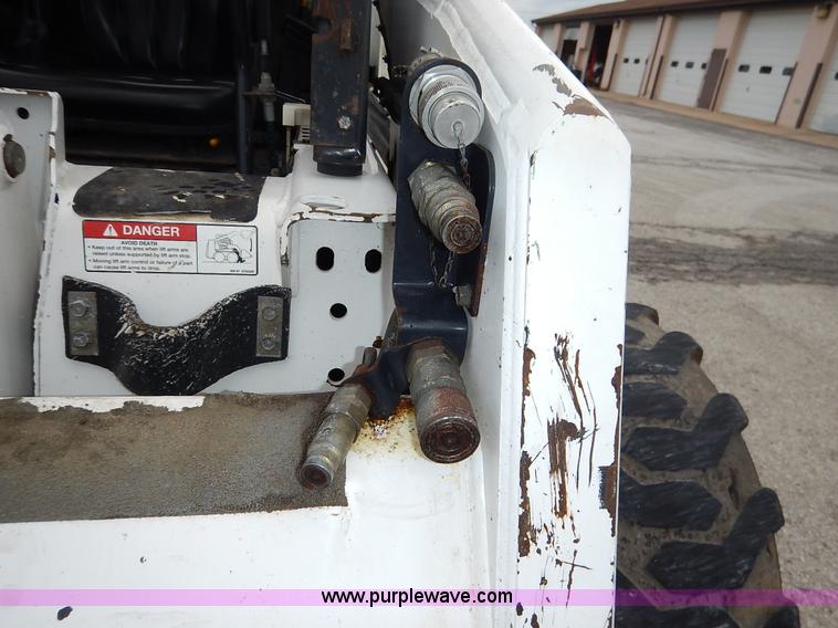 image for item J6427 1998 Bobcat 863 skid steer