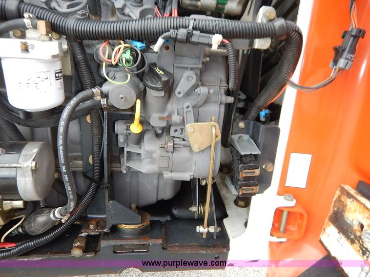 image for item J6427 1998 Bobcat 863 skid steer