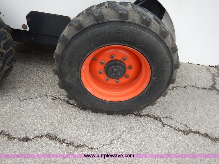 image for item J6427 1998 Bobcat 863 skid steer