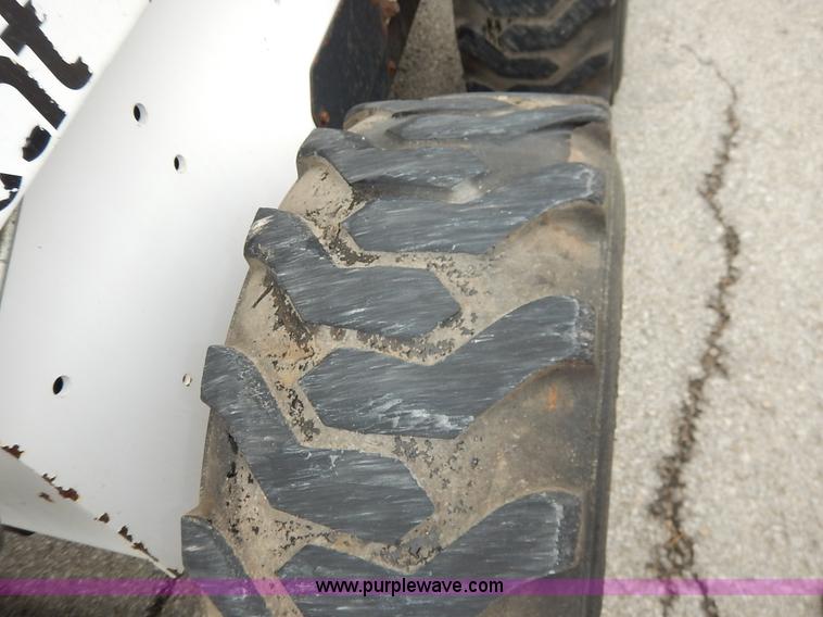 image for item J6427 1998 Bobcat 863 skid steer