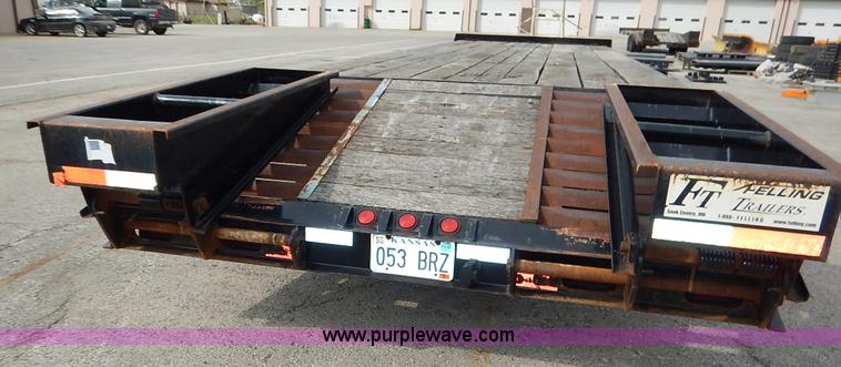 image for item J6428 2005 Felling FT-32 equipment trailer