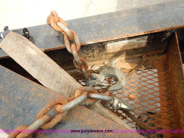 image for item J6428 2005 Felling FT-32 equipment trailer